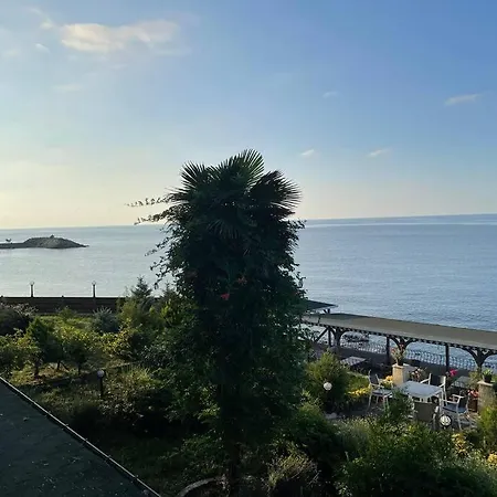 Akcaabat Yazlik Apartment *